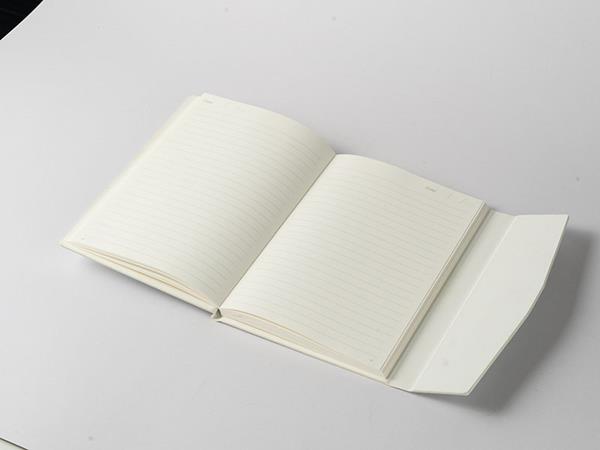 Cuaderno de cuero con cierre magnético, tapa de poliuretano respetuoso con el medio ambiente, 80 páginas rayadas